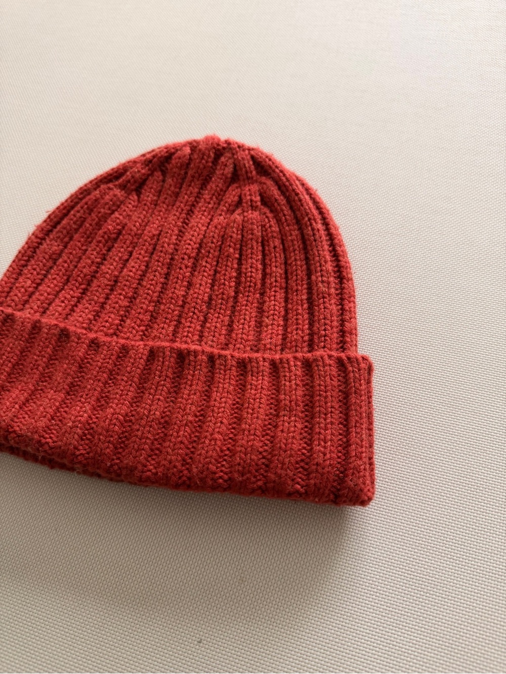 Uniqlo HEATTECH Unisex Knit Beanie Hat Acrylic/Wool Coral One Size - Picture 2 of 7